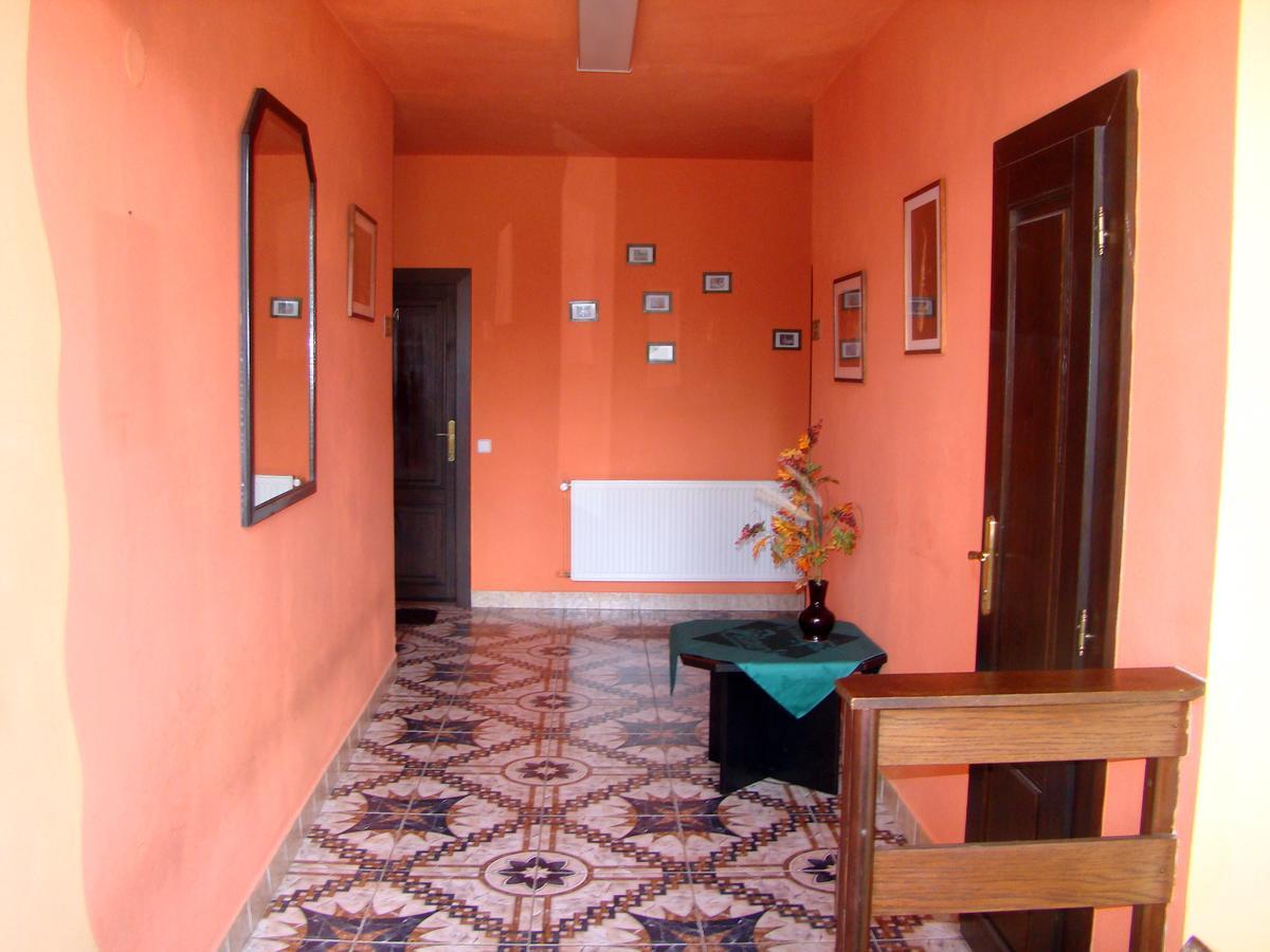 Restaurace Penzion Rafael Dlouha Brtnice Room photo